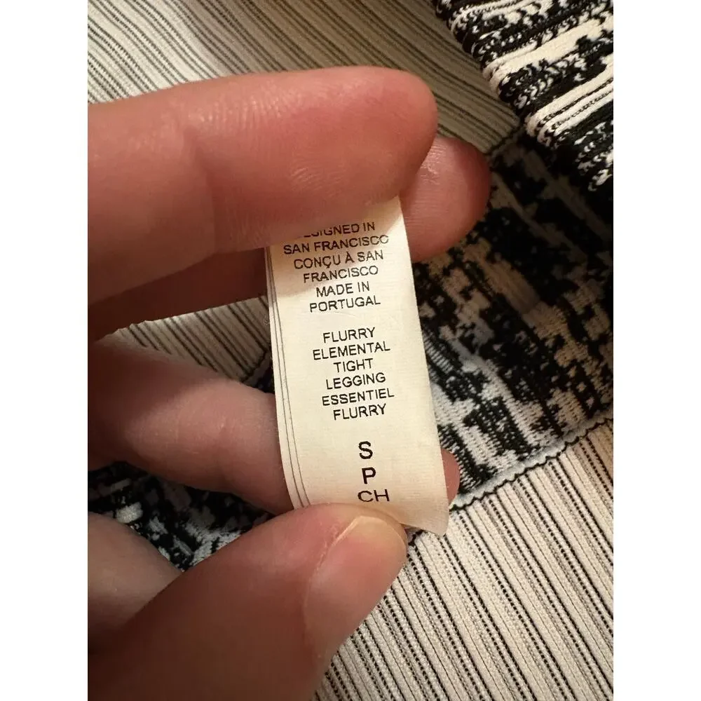 Athleta Flurry Elemental Tight in Snowscape Black/Bright White Size Small - Picture 6 of 6
